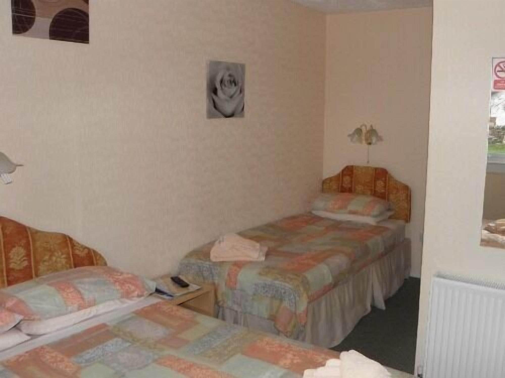 Morefield Motel Уллапул Экстерьер фото