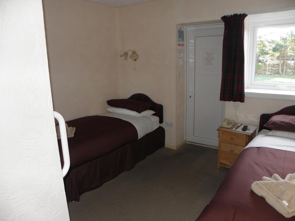 Morefield Motel Уллапул Экстерьер фото